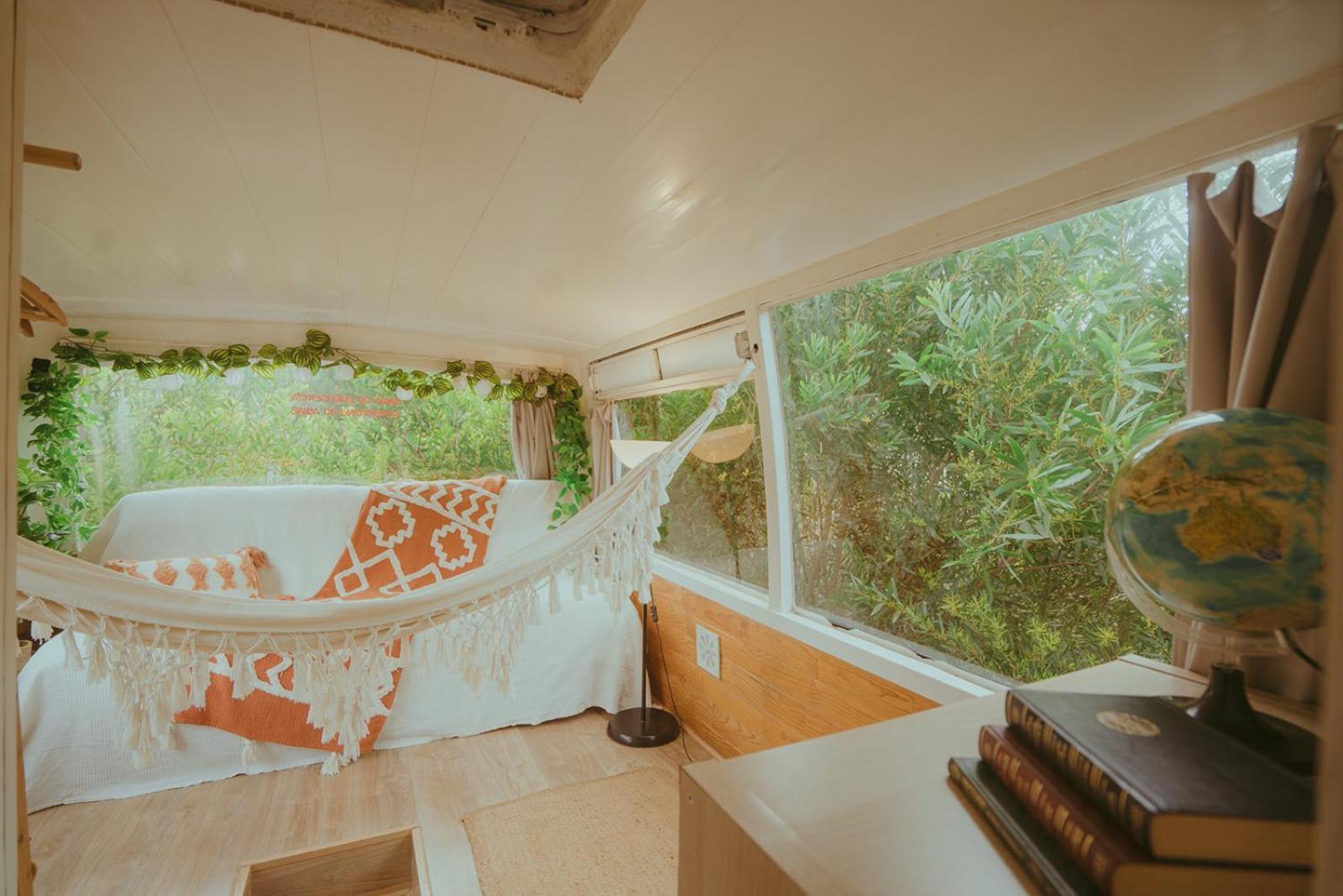 The Amazing Inacio Bus Converted Home Sintra Exterior foto