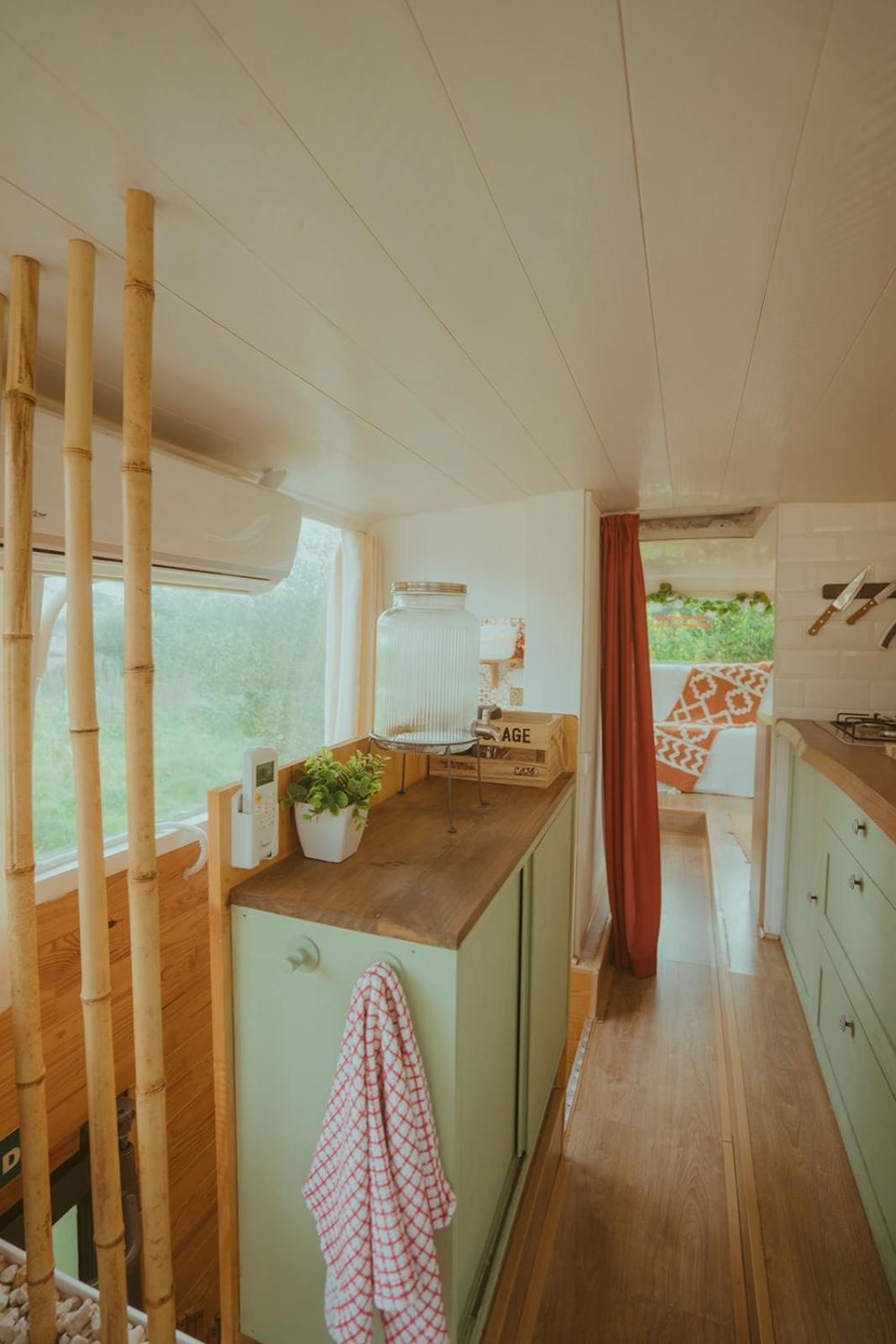 The Amazing Inacio Bus Converted Home Sintra Exterior foto